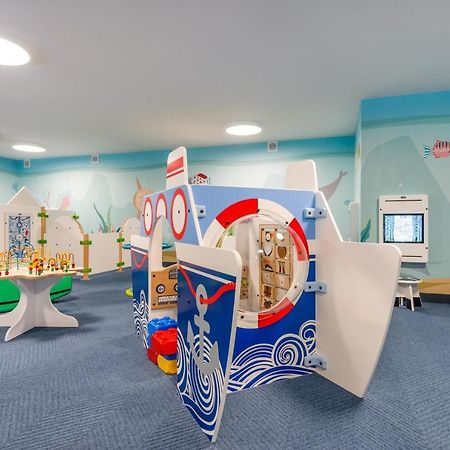 Apartament Lux Tukan A315 Nadmorskie Tarasy - Holiday City Kołobrzeg Exteriör bild